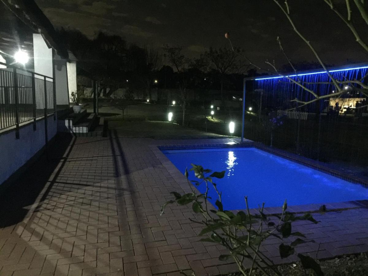 Simbasun Cottages 미드랜드 외부 사진