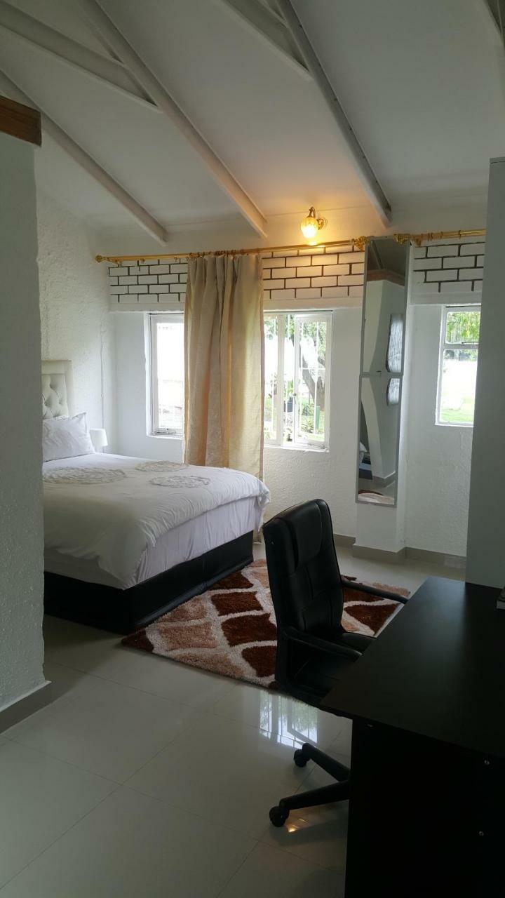 Simbasun Cottages 미드랜드 외부 사진